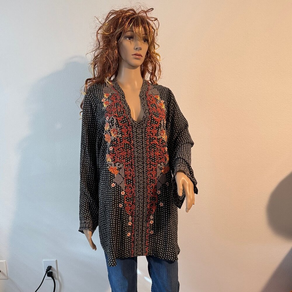 Johnny Was Biya Black Embroidered Silk Tunic Long Sleeve Boho Top Size L